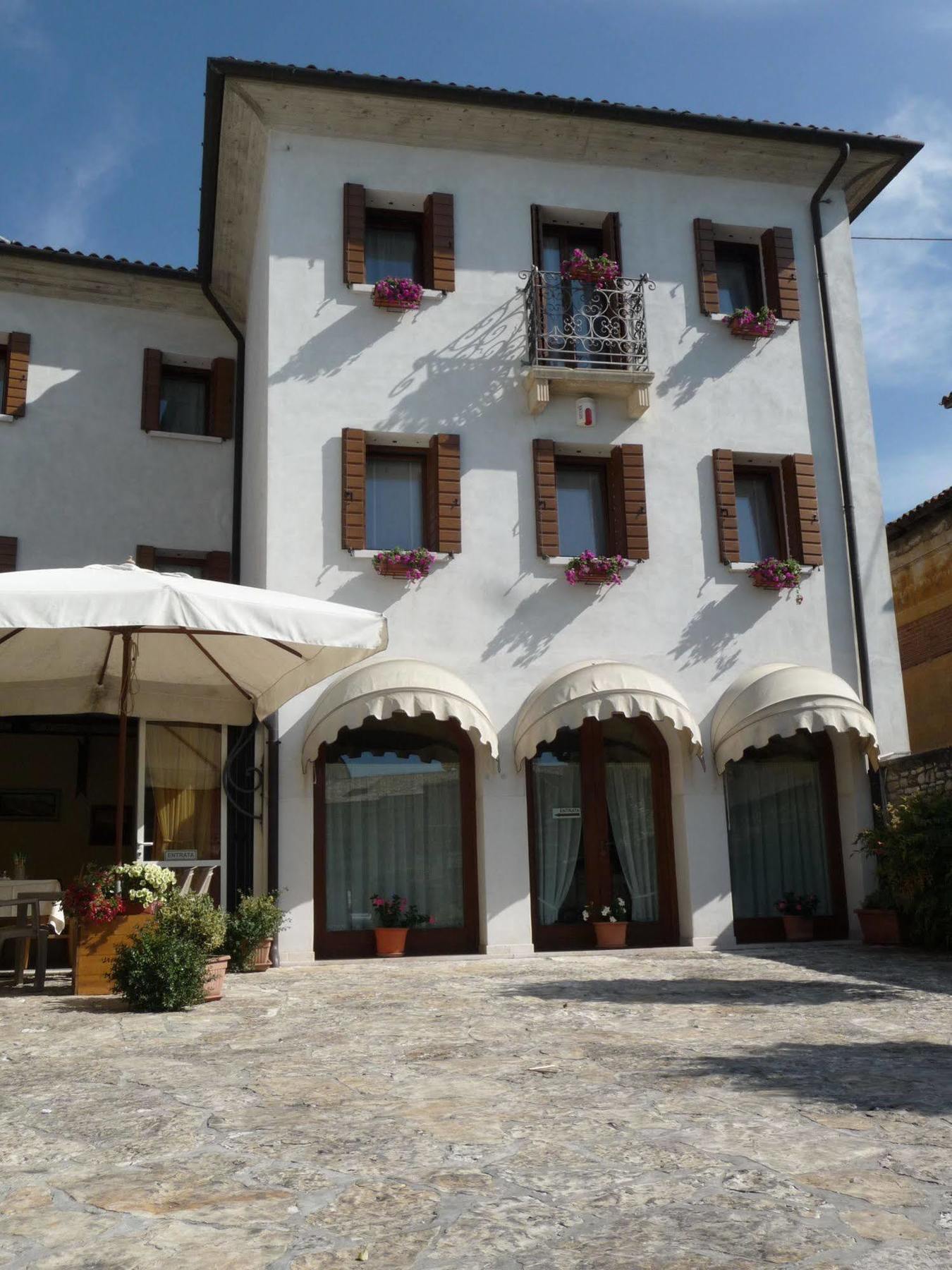 Locanda Ai Archi Di Andreola Monica Farra di Soligo Buitenkant foto
