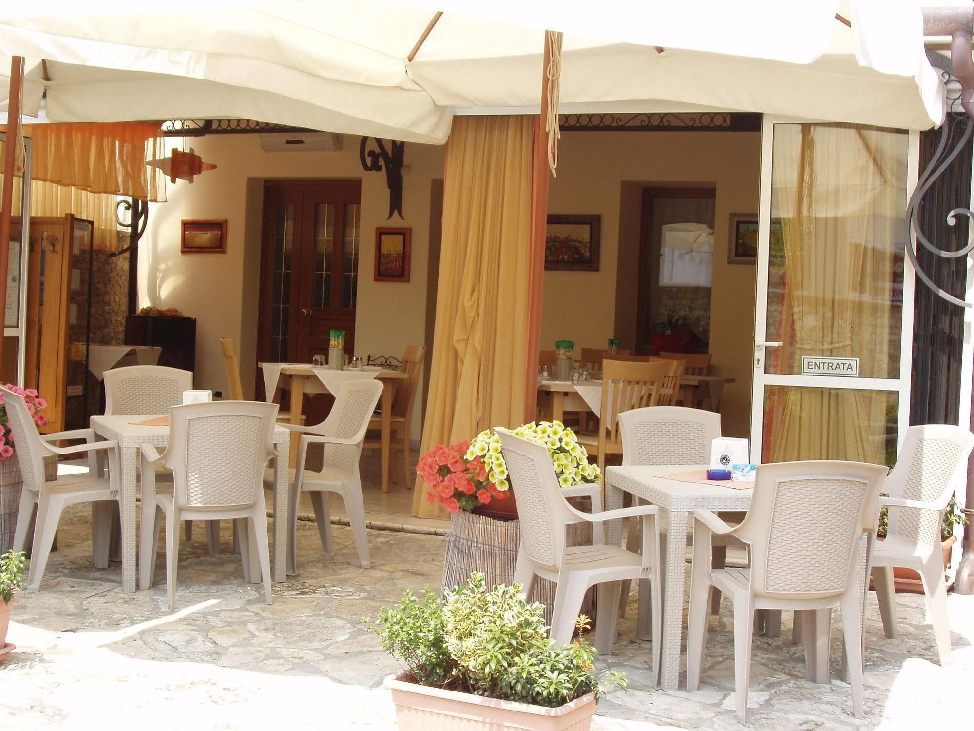 Locanda Ai Archi Di Andreola Monica Farra di Soligo Buitenkant foto