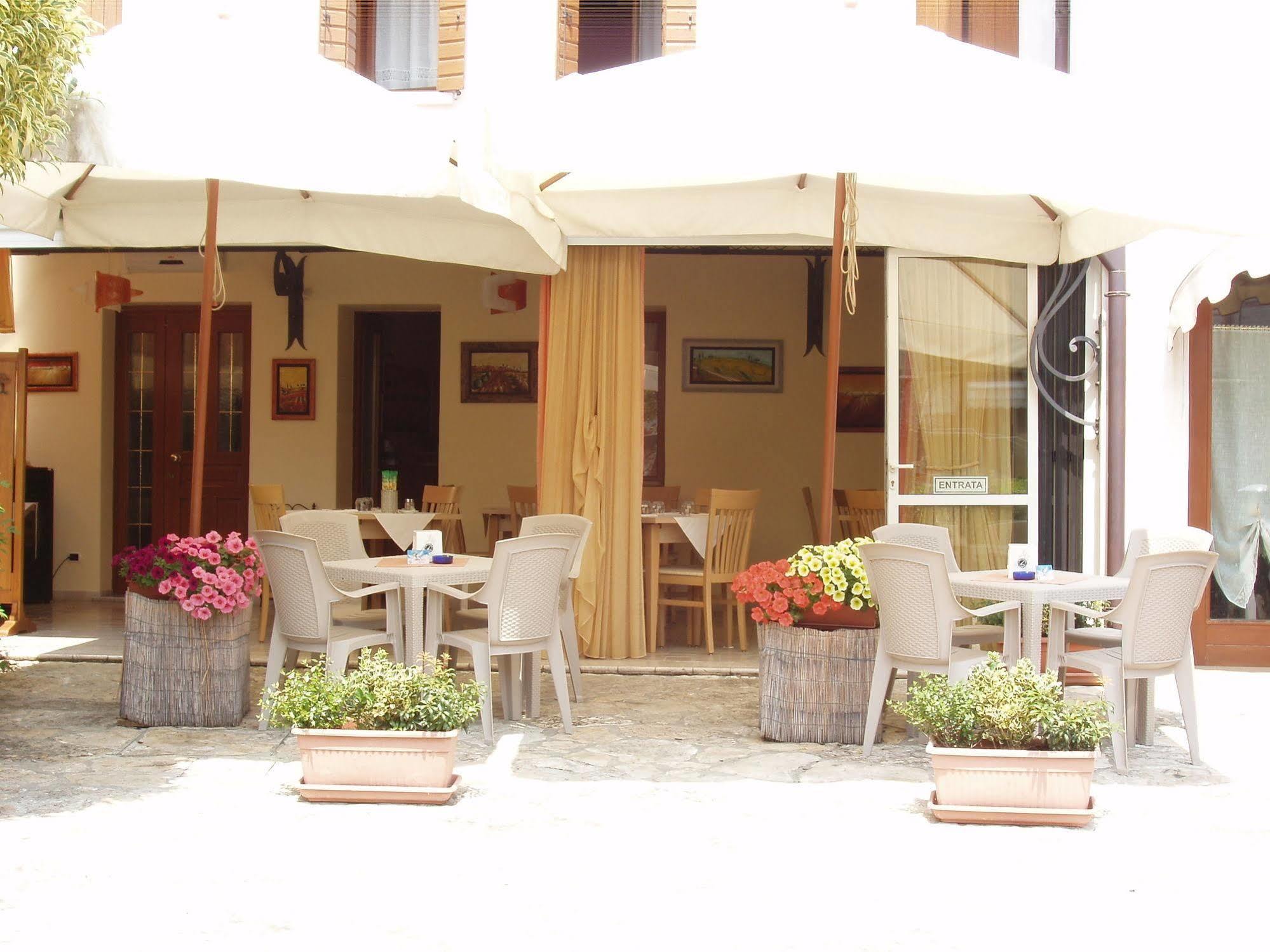 Locanda Ai Archi Di Andreola Monica Farra di Soligo Buitenkant foto