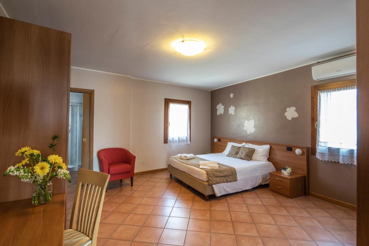Locanda Ai Archi Di Andreola Monica Farra di Soligo Buitenkant foto